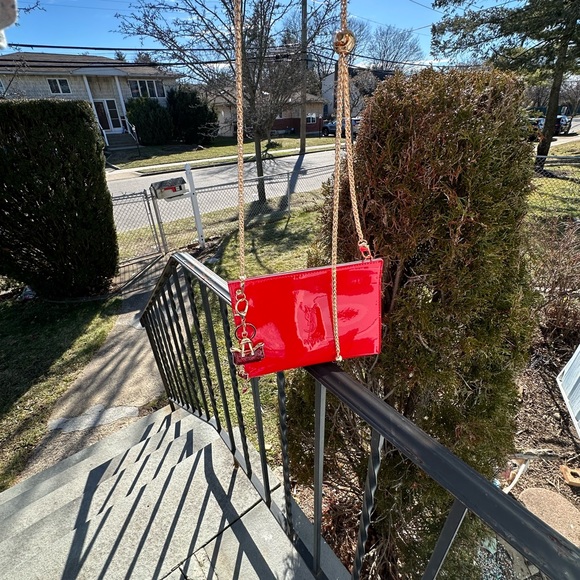 Yves Saint Laurent - Picture 6 of 15